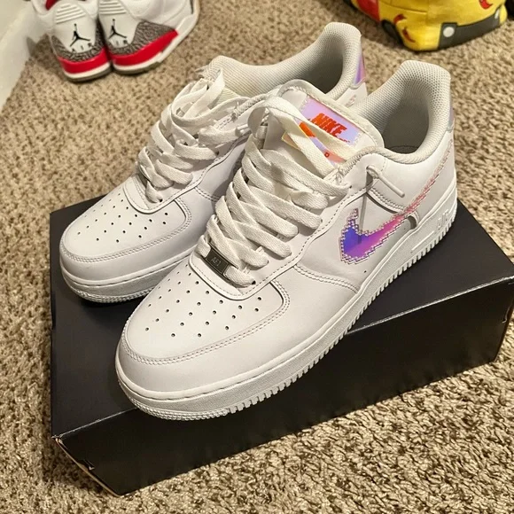 Air Force 1 Low iridescent Pixel